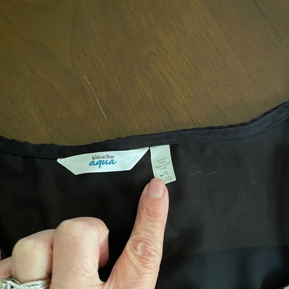 Bathing suit top with matching cover up - Picture 6 of 7